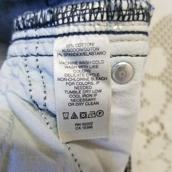 DKNY Low Rise Bootcut Medium Wash Jeans Size 11R - Picture 7 of 12